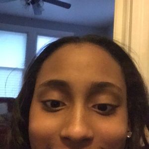 Meet your Posher, Wizzy